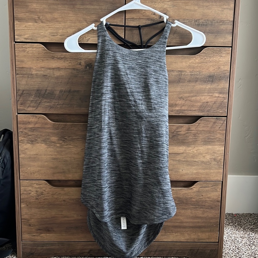 lululemon tank top and built in bra top!